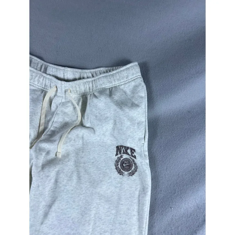 Nike Sweatpants Mens XL Gray Tapered Crest Logo Fleece Cuffed Hem Jogger Pants